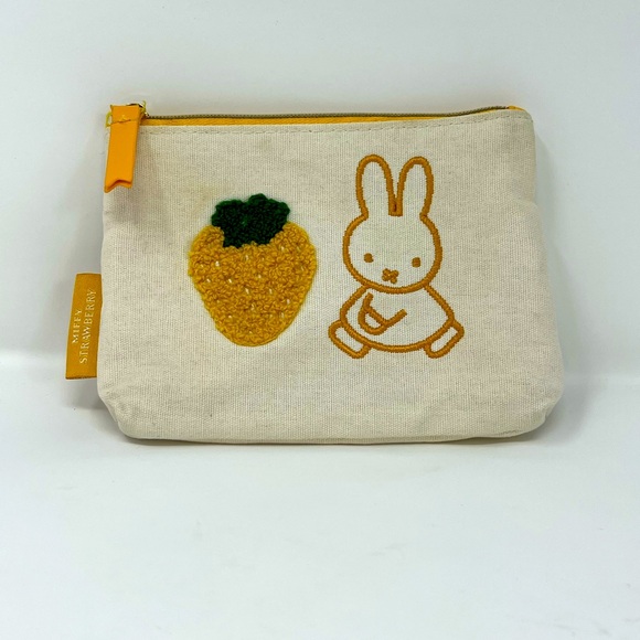 miffy Accessories - Miffy Strawberry Zipper Pouch